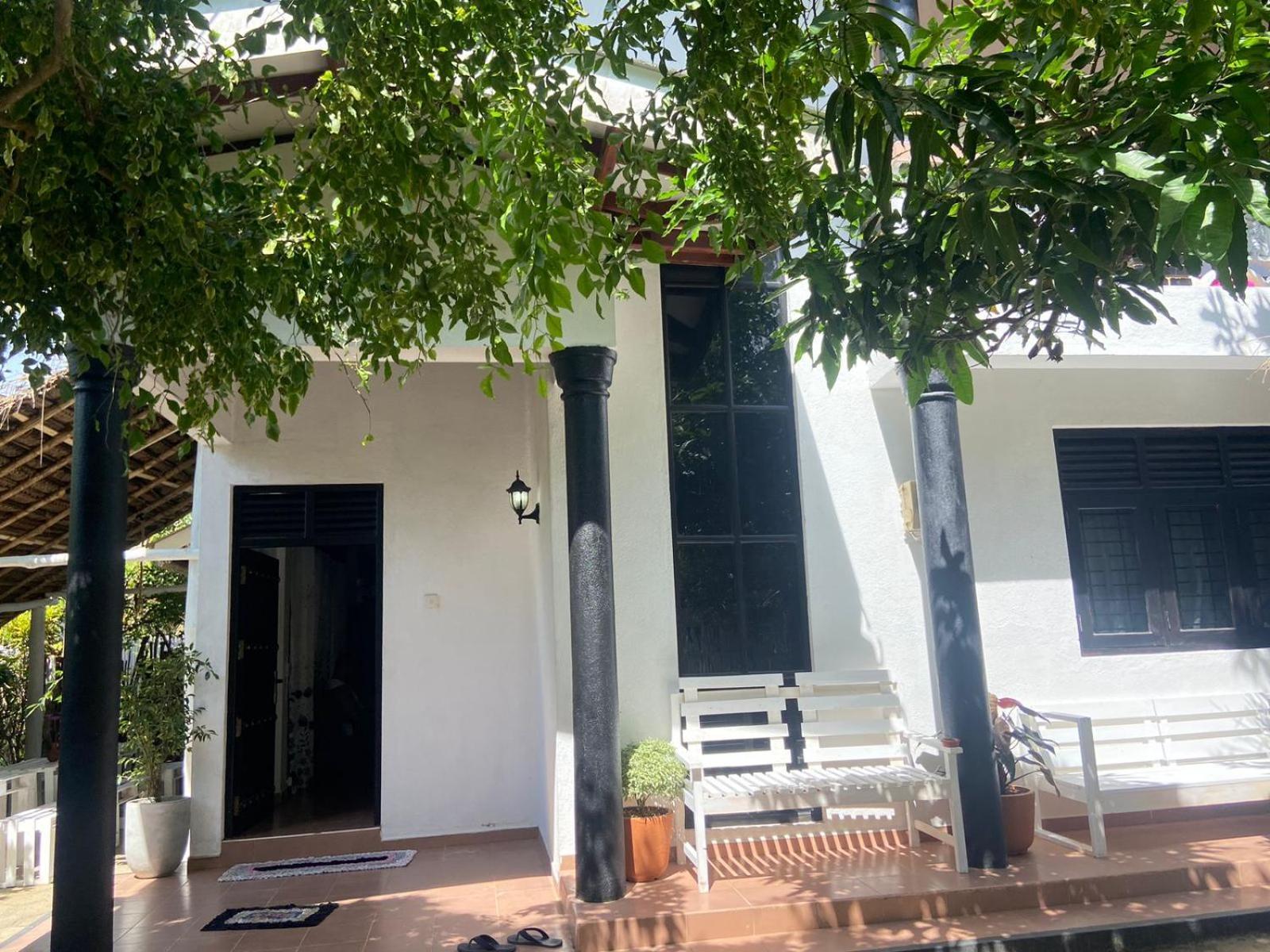 Hiricurry Hostel & Restaurant Dikwella Εξωτερικό φωτογραφία