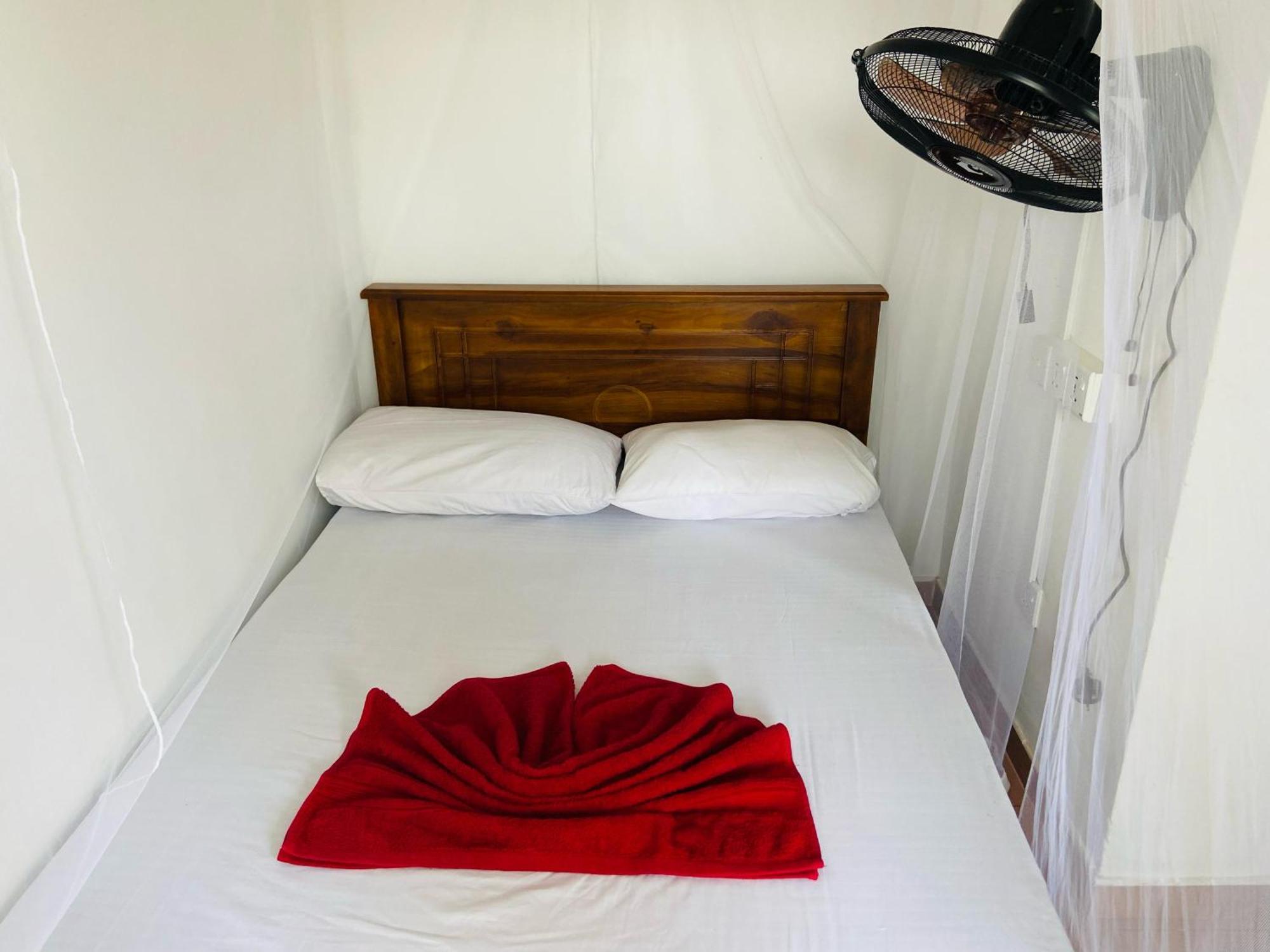 Hiricurry Hostel & Restaurant Dikwella Δωμάτιο φωτογραφία